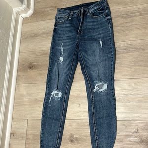 Selling because never worn